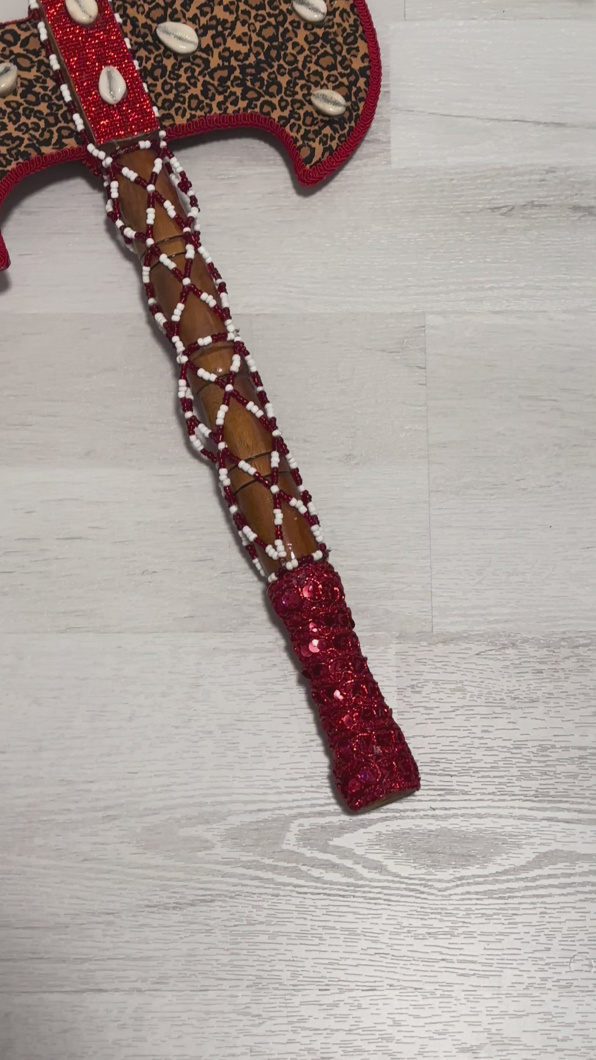 Hacha de Madera de Shango Decorada /Santeria IFA